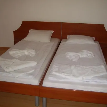 Marianas Guest house *